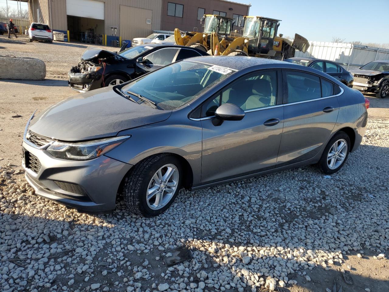 CHEVROLET CRUZE 2018 1g1be5sm4j7132462