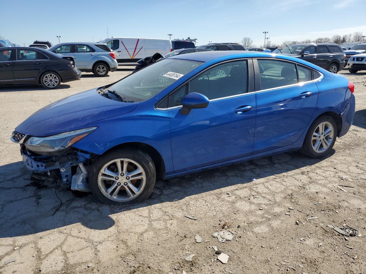 CHEVROLET CRUZE 2018 1g1be5sm4j7134437