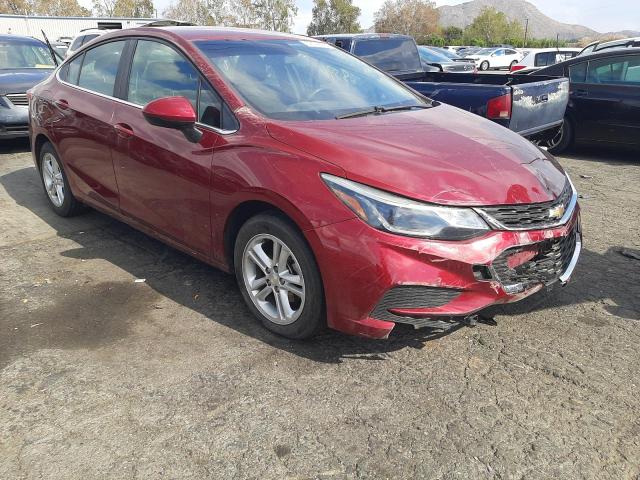 CHEVROLET CRUZE LT 2018 1g1be5sm4j7135135