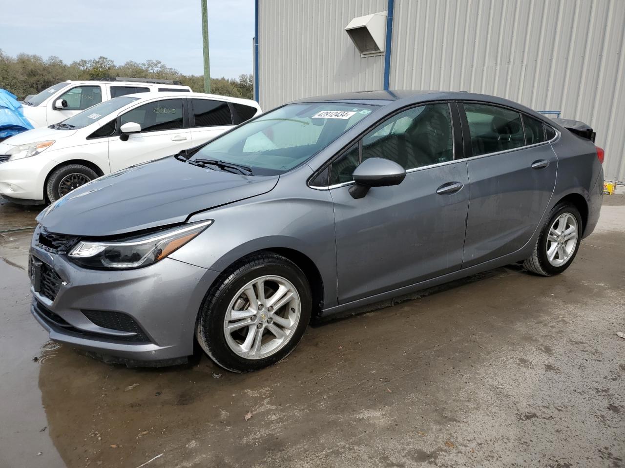 CHEVROLET CRUZE 2018 1g1be5sm4j7179331