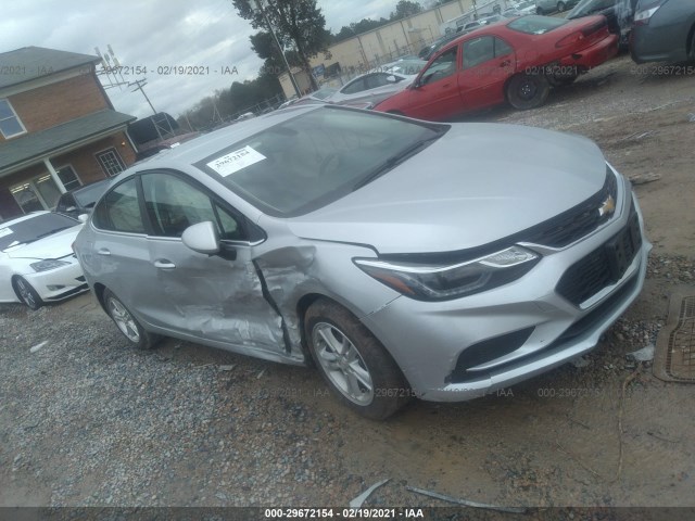 CHEVROLET CRUZE 2018 1g1be5sm4j7189972