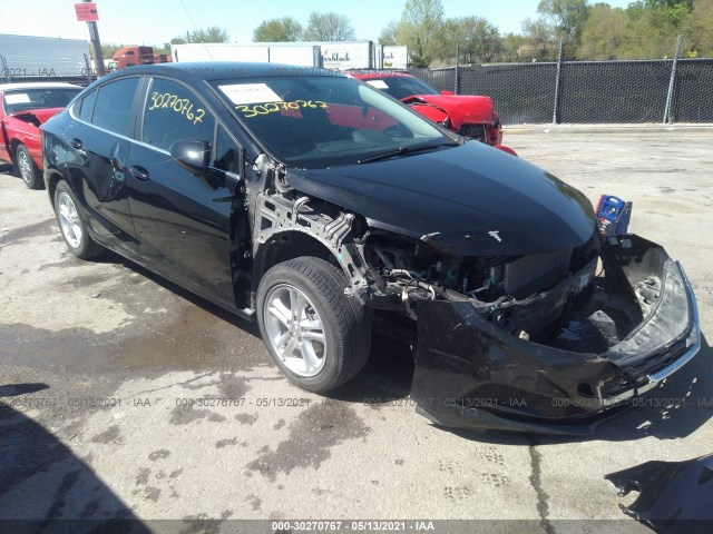 CHEVROLET CRUZE 2018 1g1be5sm4j7206673