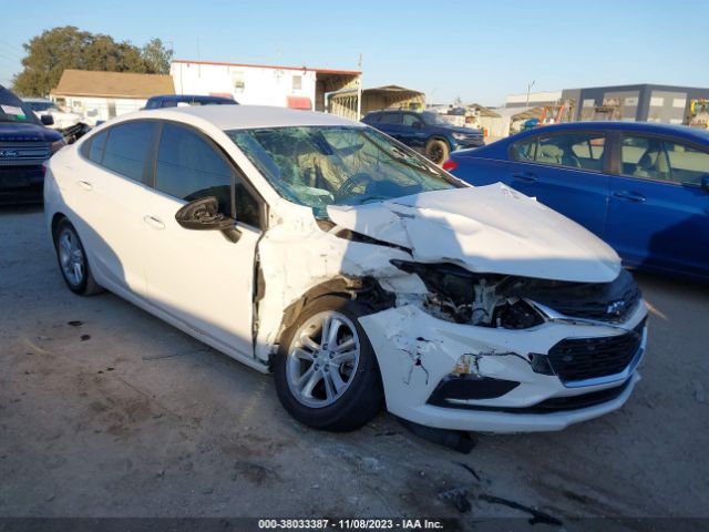 CHEVROLET CRUZE 2018 1g1be5sm4j7220914