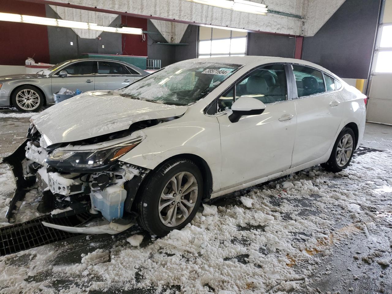 CHEVROLET CRUZE 2019 1g1be5sm4k7146332