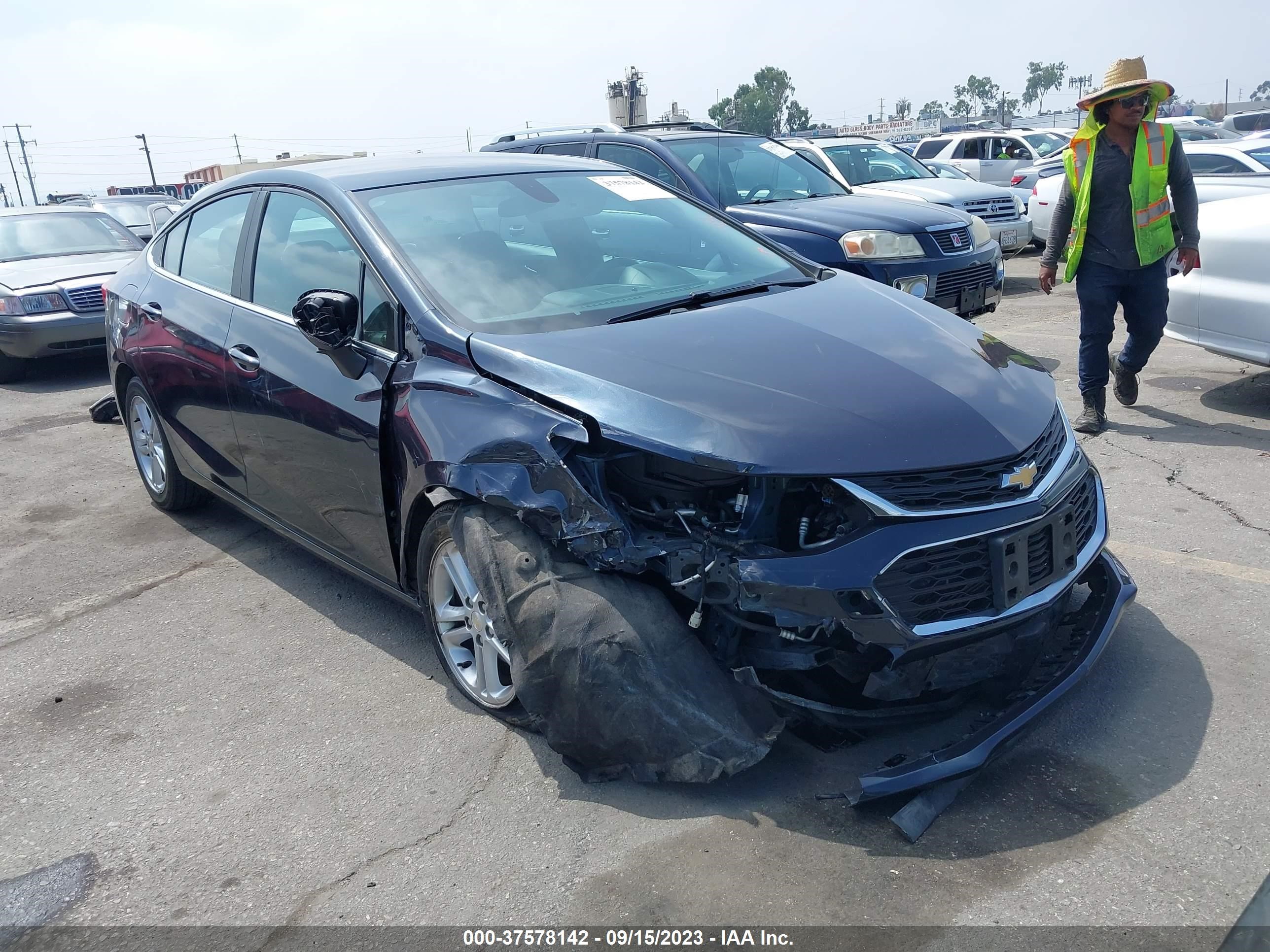 CHEVROLET CRUZE 2016 1g1be5sm5g7256619