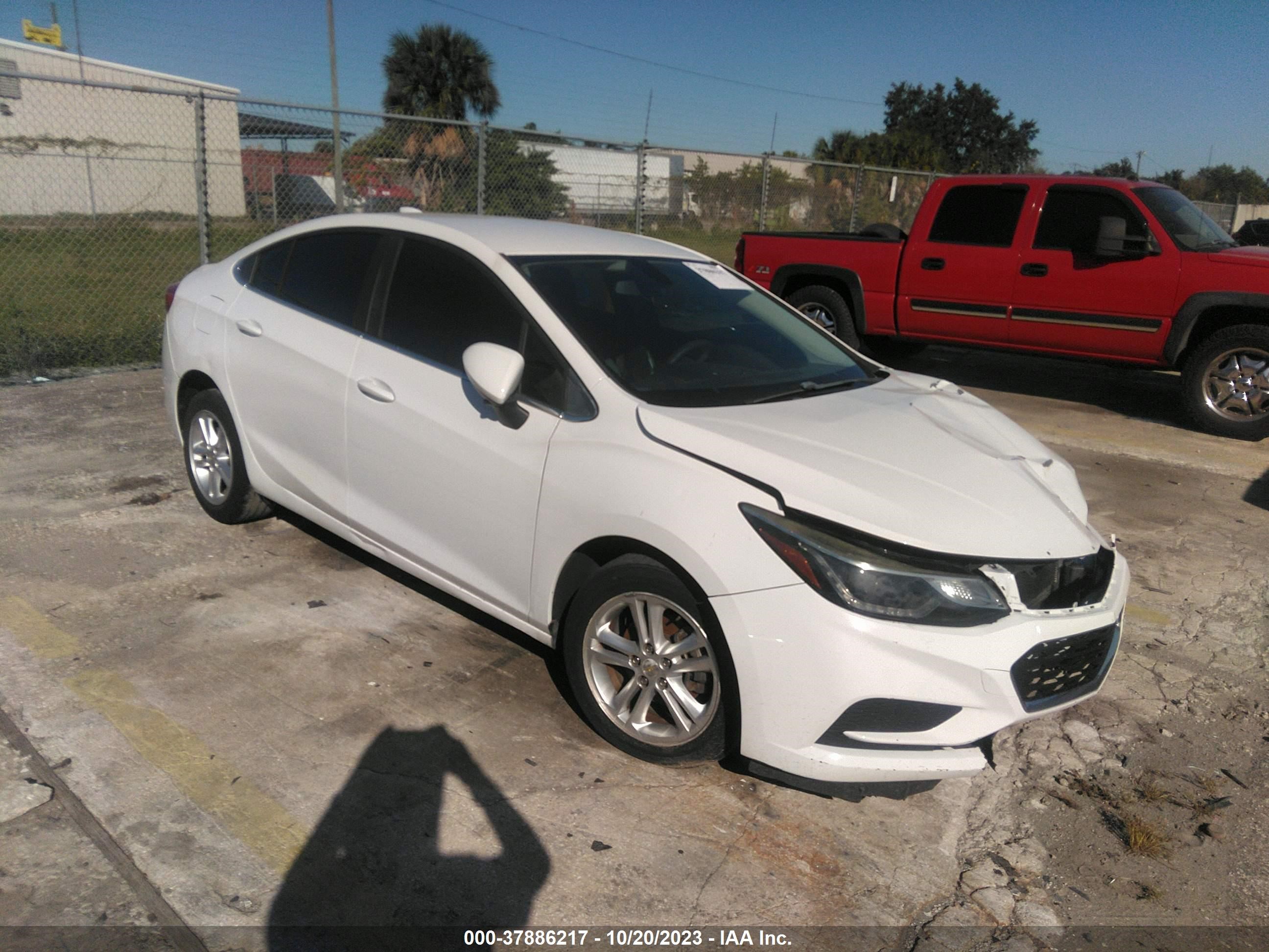 CHEVROLET CRUZE 2016 1g1be5sm5g7291130