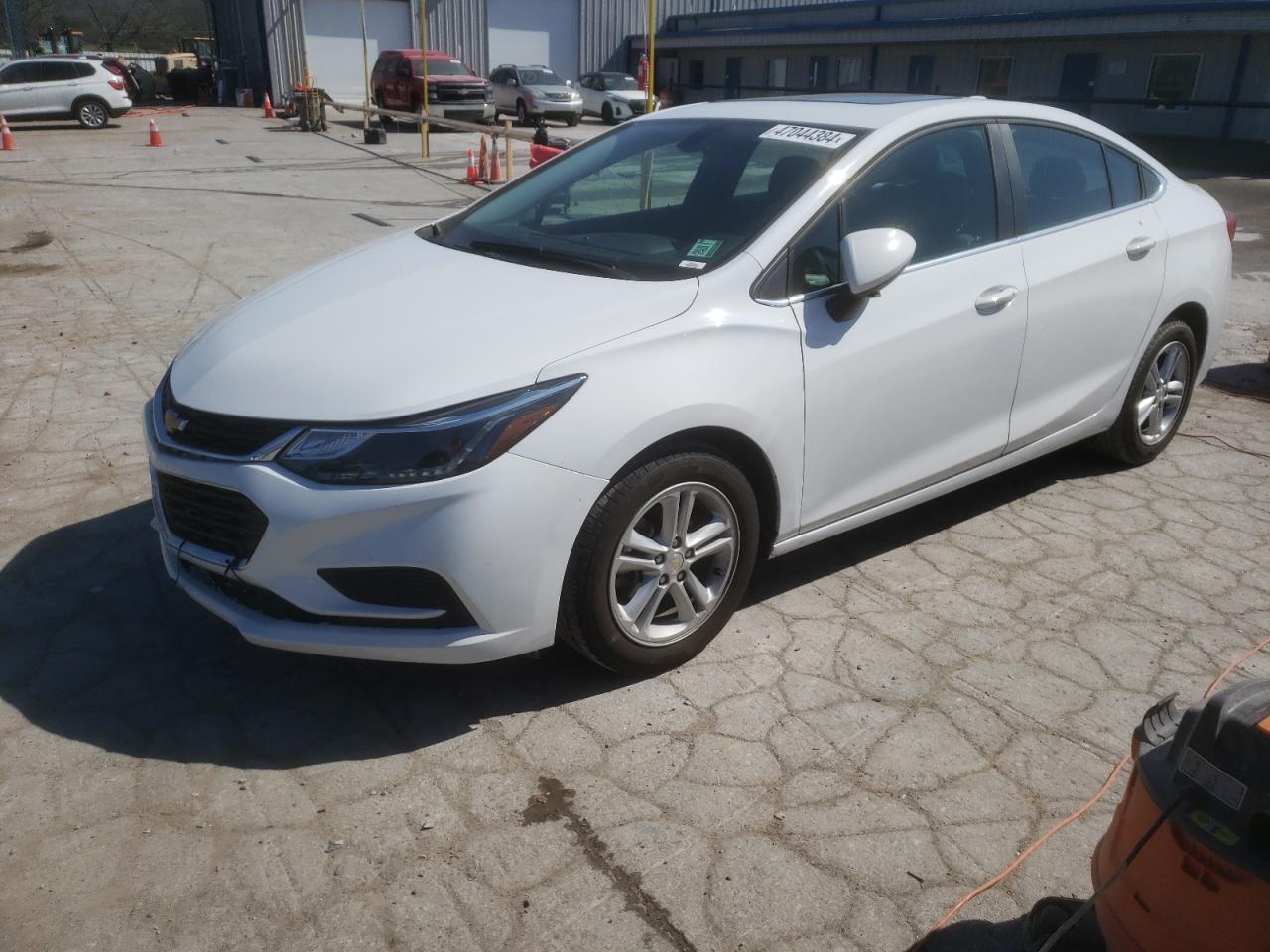 CHEVROLET CRUZE 2016 1g1be5sm5h7201203