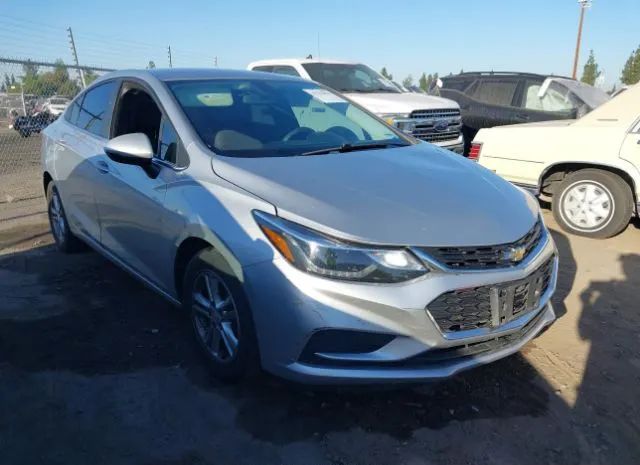 CHEVROLET CRUZE 2018 1g1be5sm5j7106369