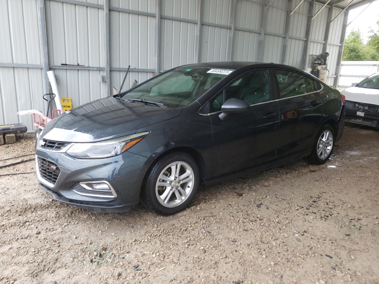 CHEVROLET CRUZE 2018 1g1be5sm5j7126248