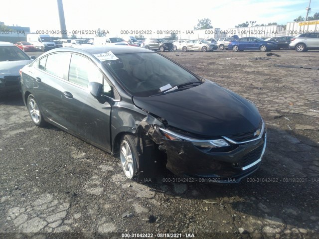 CHEVROLET CRUZE 2018 1g1be5sm5j7130512