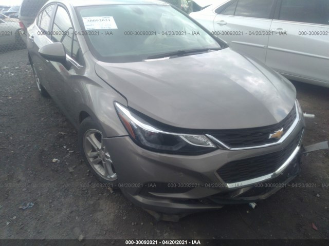 CHEVROLET CRUZE 2018 1g1be5sm5j7130607