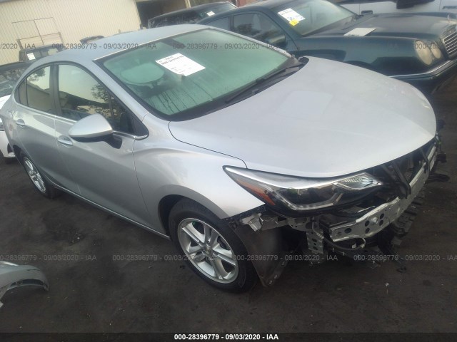 CHEVROLET CRUZE 2018 1g1be5sm5j7154969