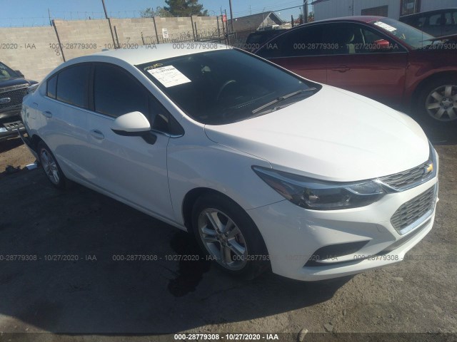 CHEVROLET CRUZE 2018 1g1be5sm5j7156673