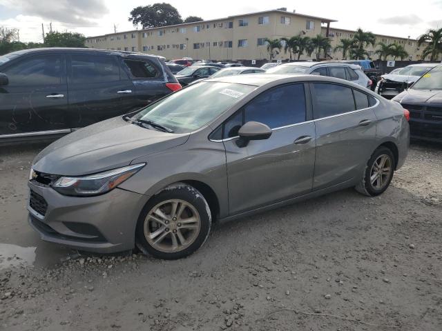 CHEVROLET CRUZE LT 2018 1g1be5sm5j7184845