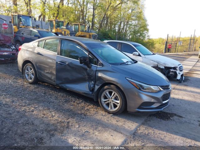 CHEVROLET CRUZE 2018 1g1be5sm5j7192895