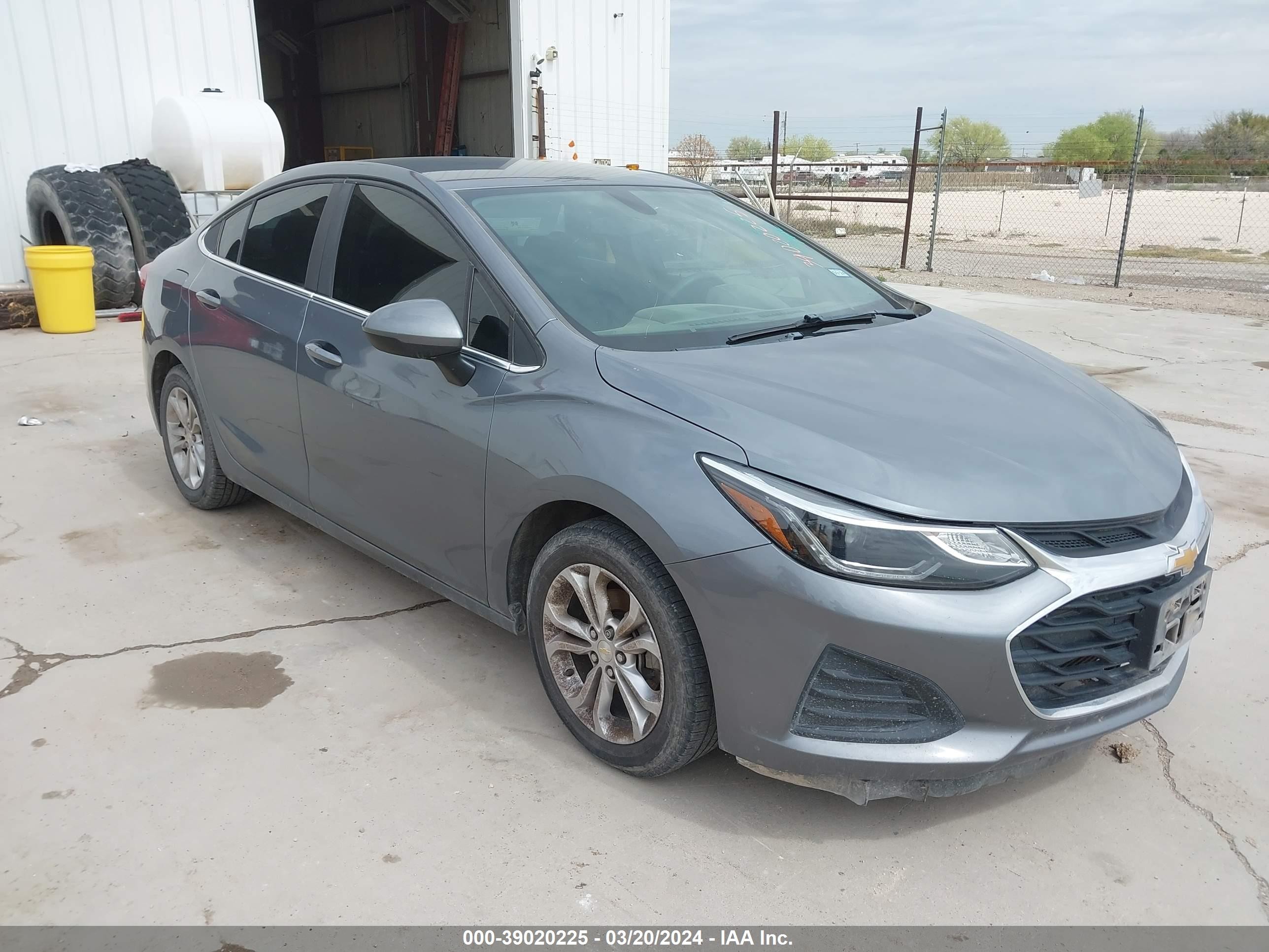 CHEVROLET CRUZE 2019 1g1be5sm5k7108057