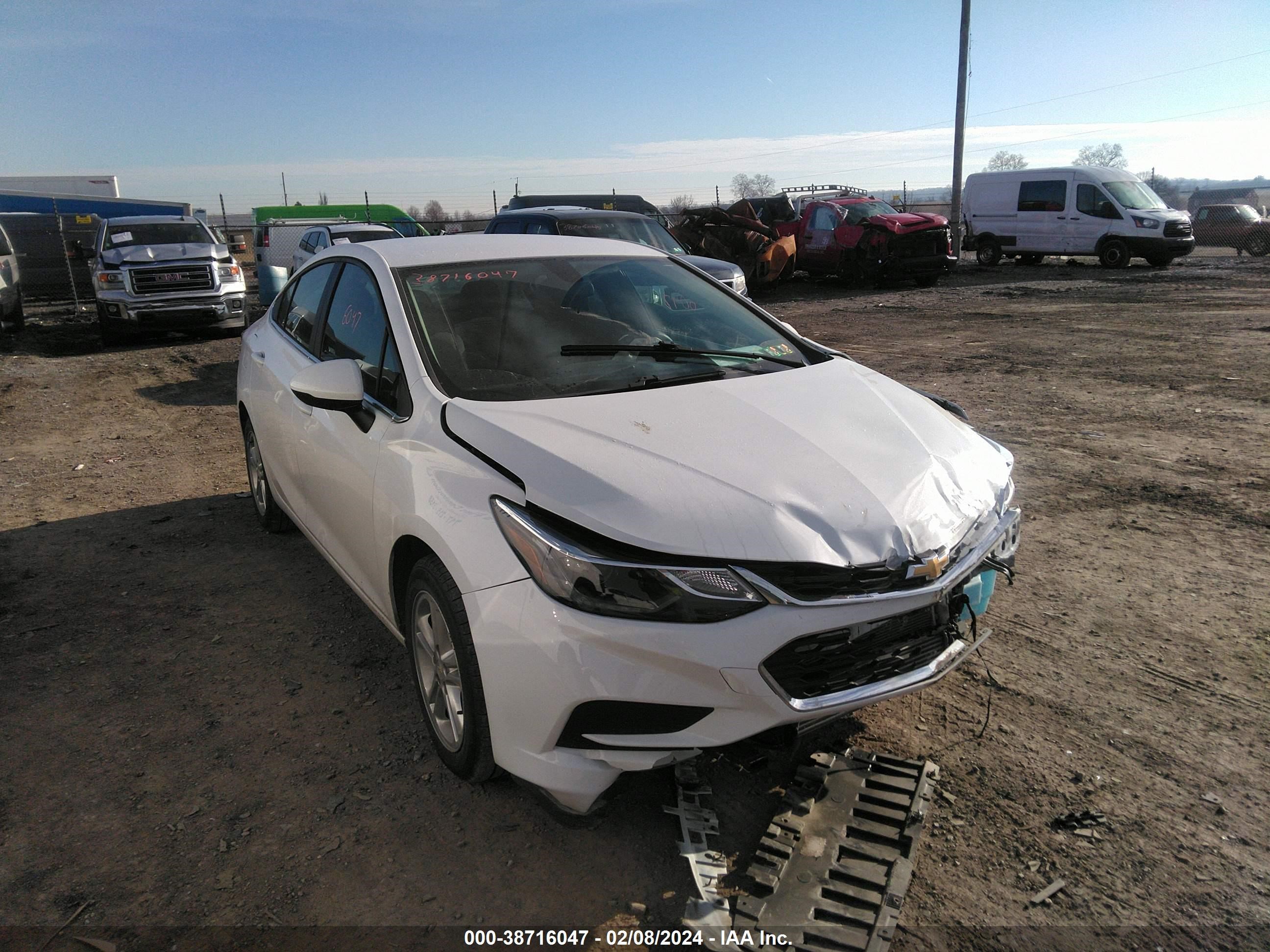 CHEVROLET CRUZE 2018 1g1be5sm6j7100676