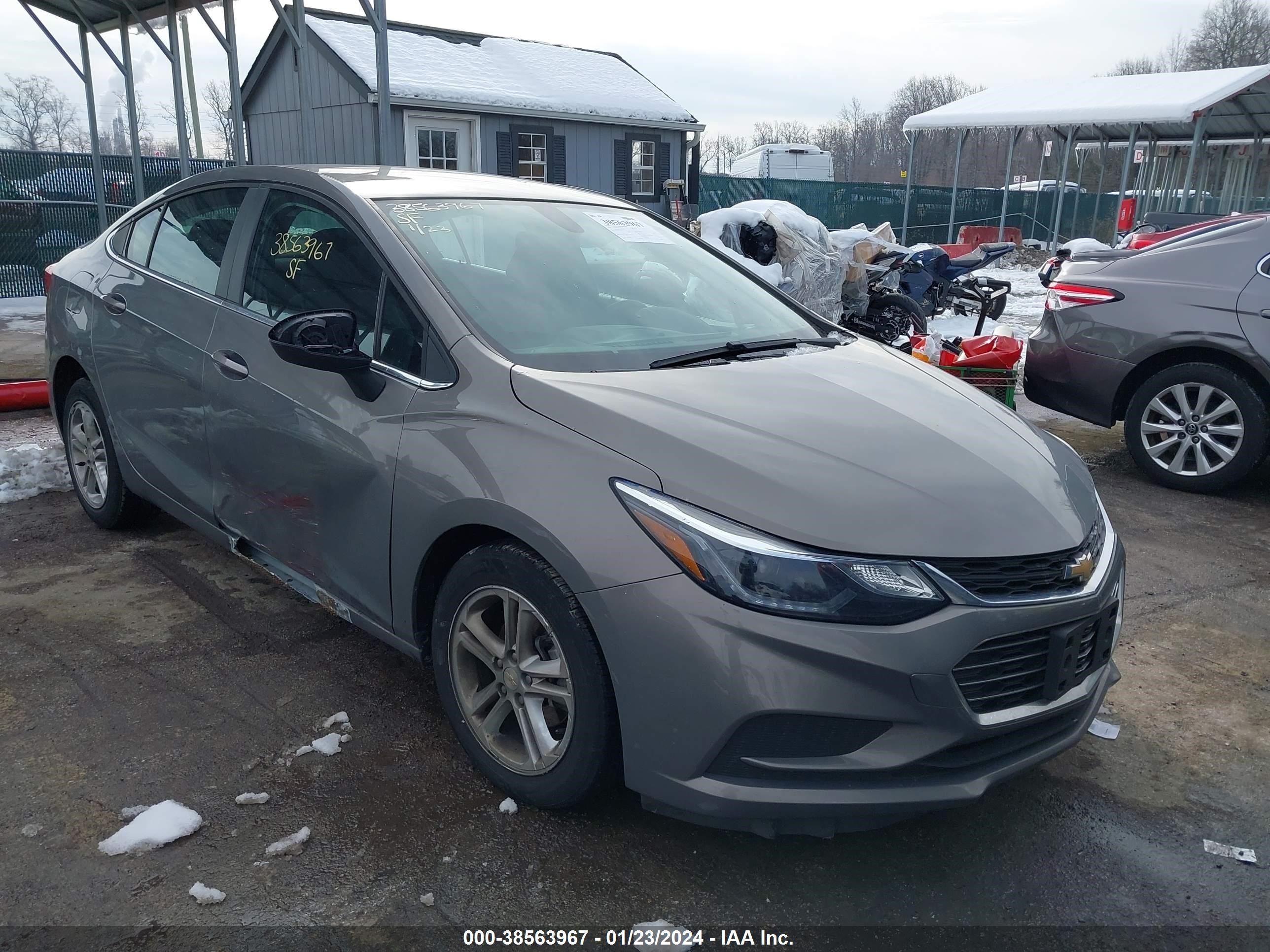 CHEVROLET CRUZE 2018 1g1be5sm6j7117199