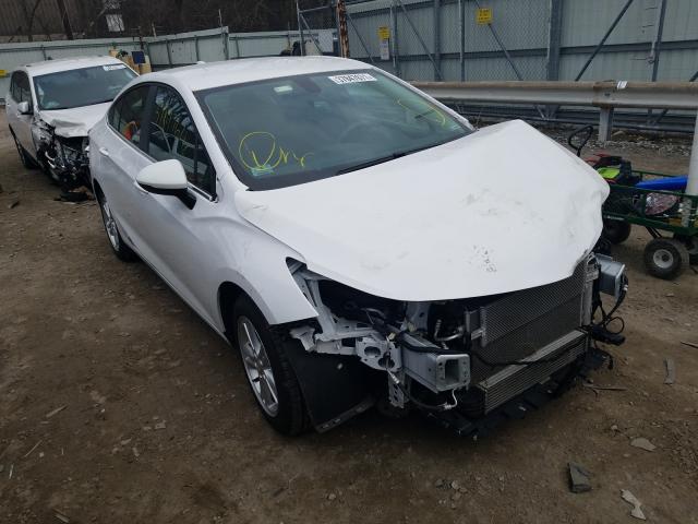 CHEVROLET CRUZE LT 2018 1g1be5sm6j7136495