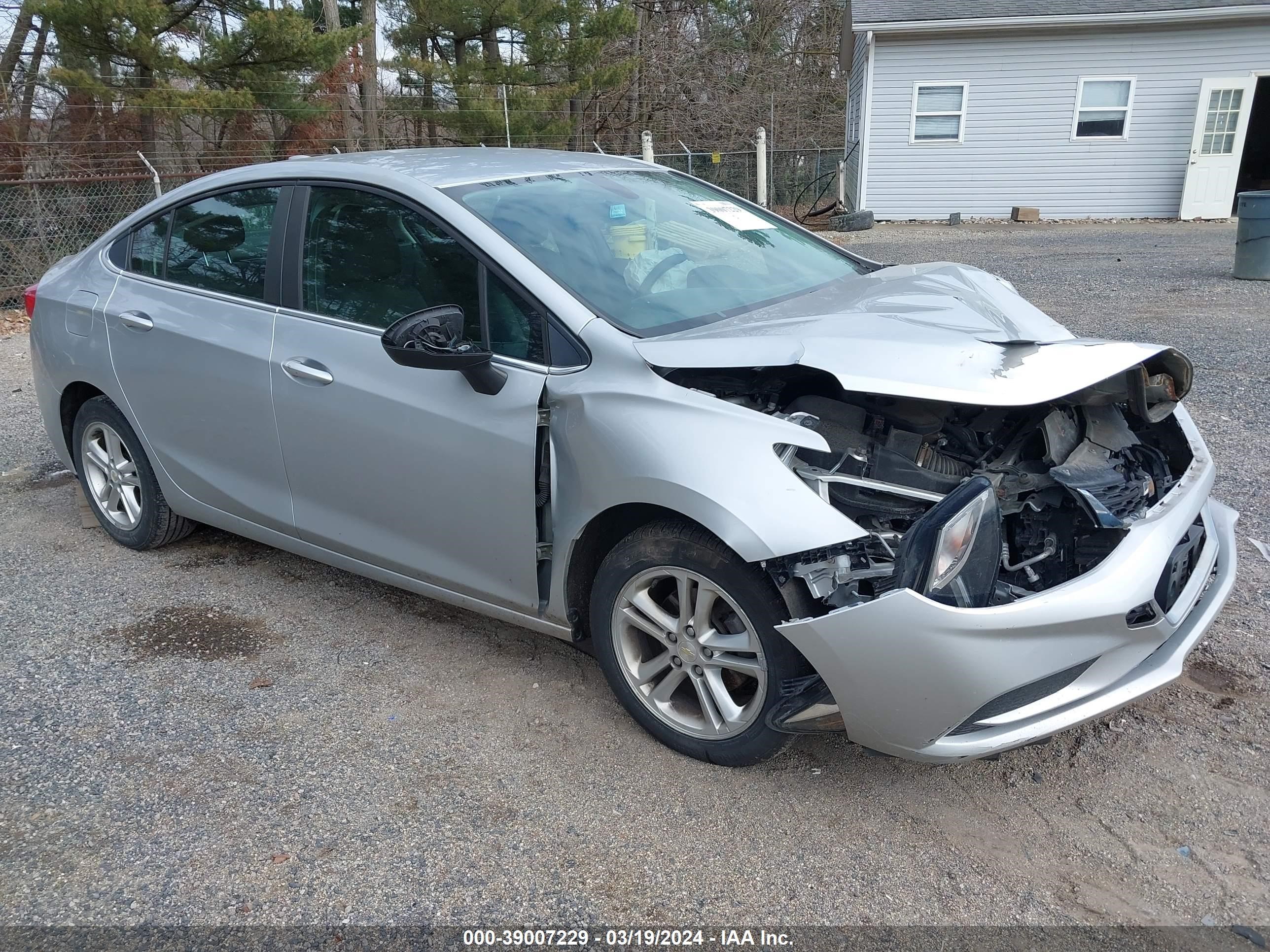 CHEVROLET CRUZE 2016 1g1be5sm7g7298435