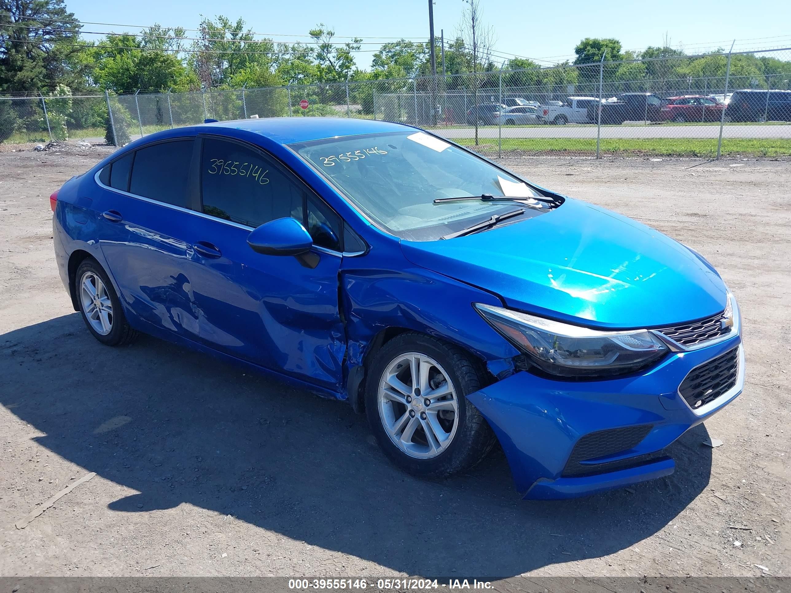 CHEVROLET CRUZE 2017 1g1be5sm7h7220612