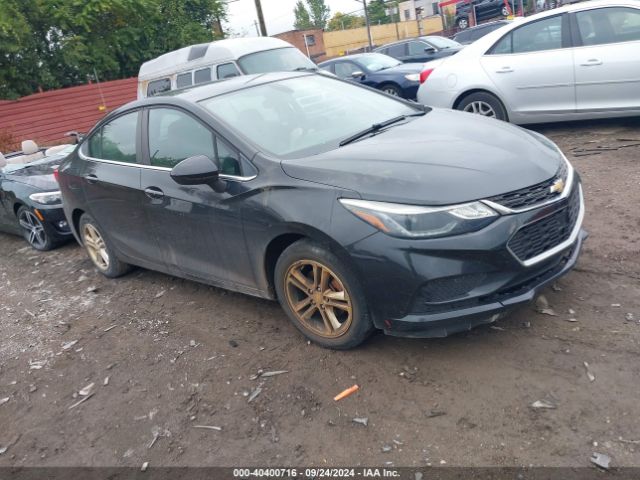 CHEVROLET CRUZE 2018 1g1be5sm7j7135601