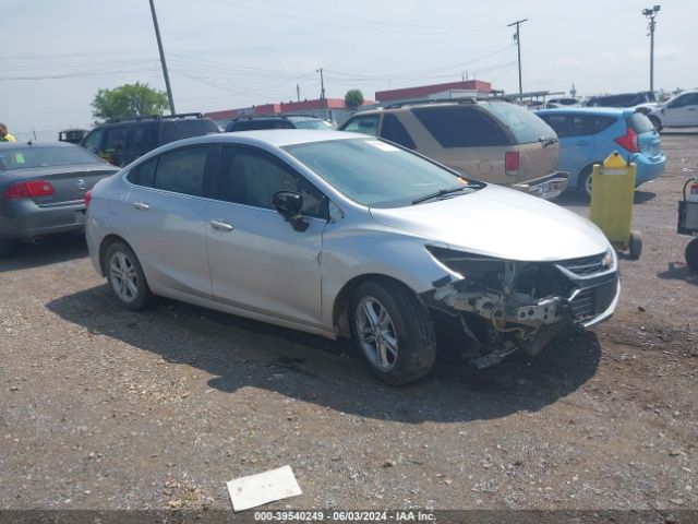 CHEVROLET CRUZE 2018 1g1be5sm7j7136764