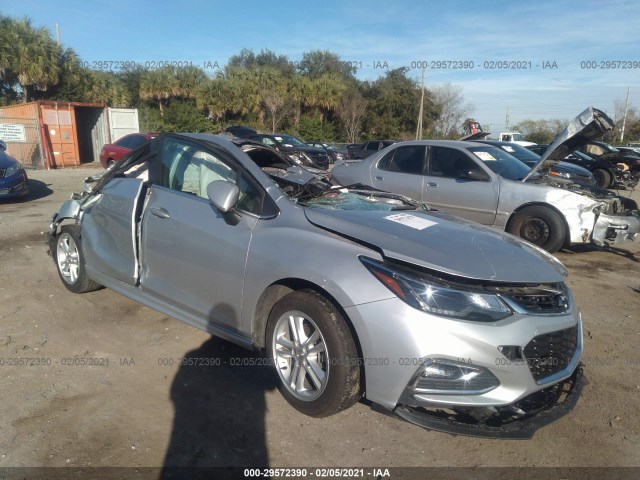 CHEVROLET CRUZE 2018 1g1be5sm7j7169134