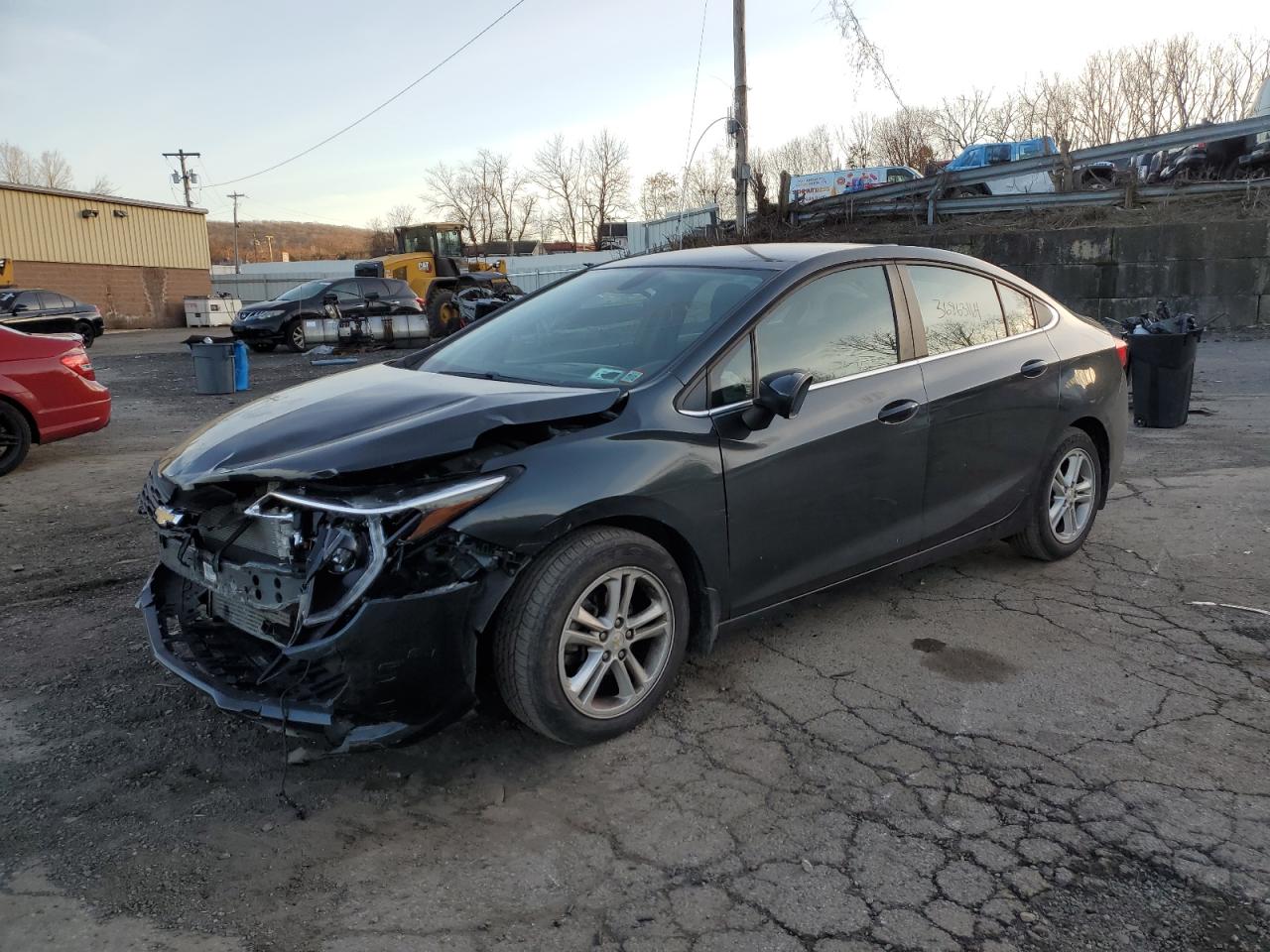 CHEVROLET CRUZE 2018 1g1be5sm7j7176424