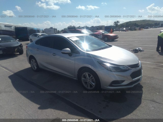 CHEVROLET CRUZE 2018 1g1be5sm7j7186693