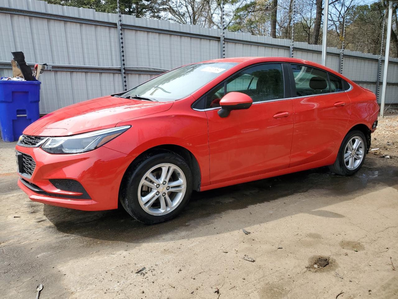 CHEVROLET CRUZE 2018 1g1be5sm7j7186838