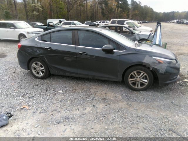 CHEVROLET CRUZE 2018 1g1be5sm7j7212905