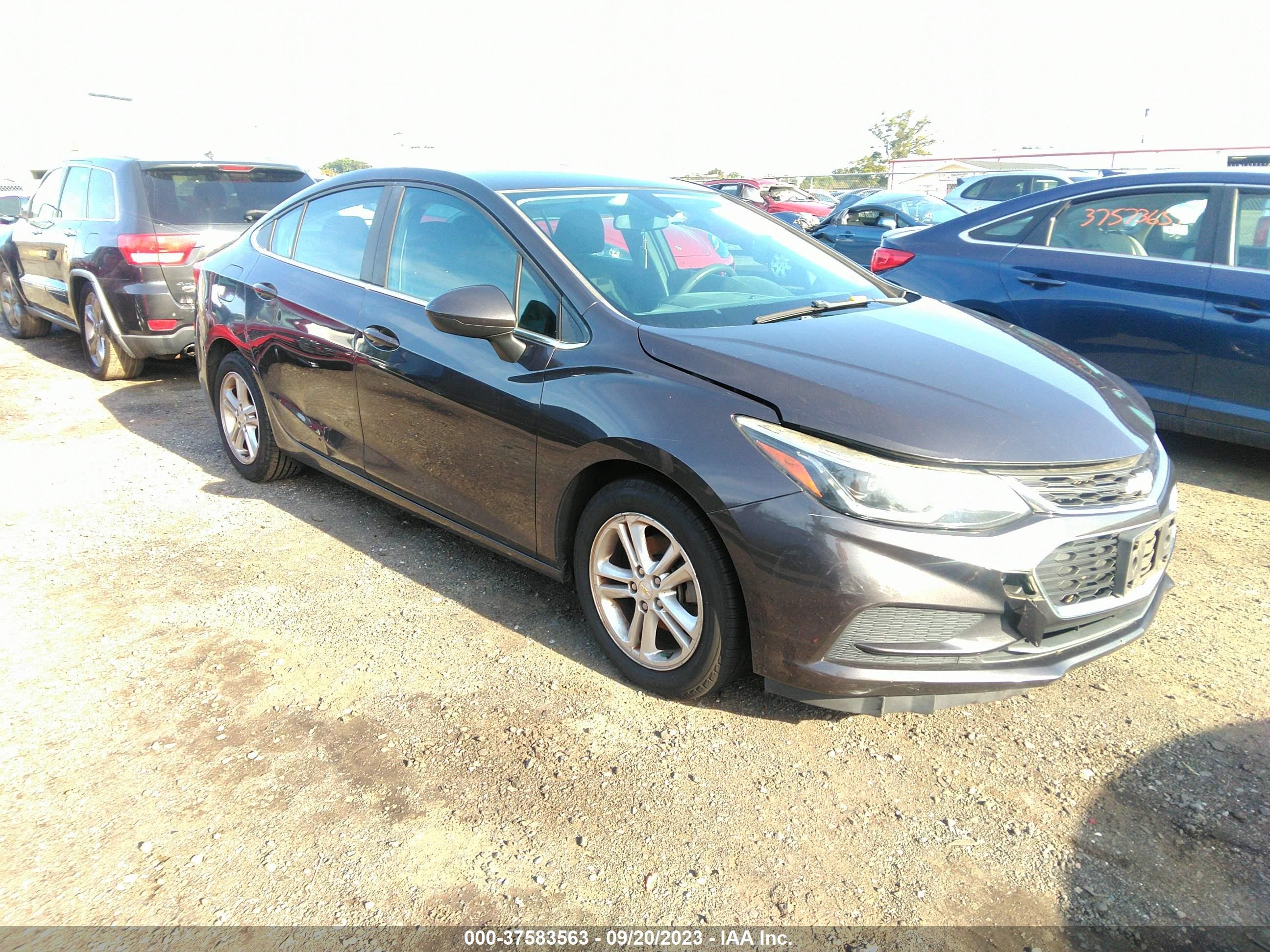 CHEVROLET CRUZE 2016 1g1be5sm8g7261927