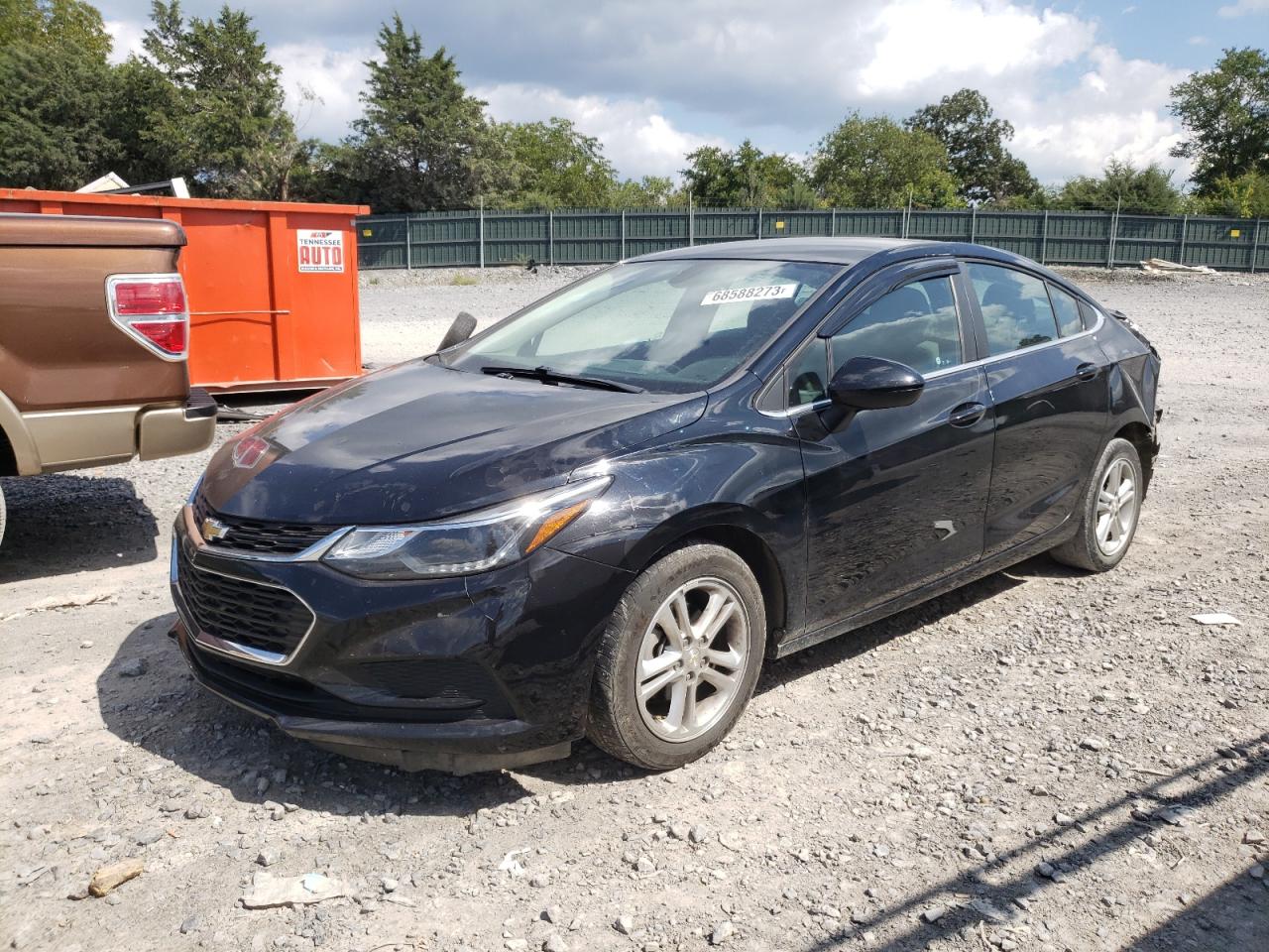 CHEVROLET CRUZE 2018 1g1be5sm8j7105250