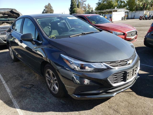 CHEVROLET CRUZE LT 2018 1g1be5sm8j7111758