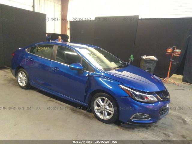 CHEVROLET CRUZE 2018 1g1be5sm8j7133081