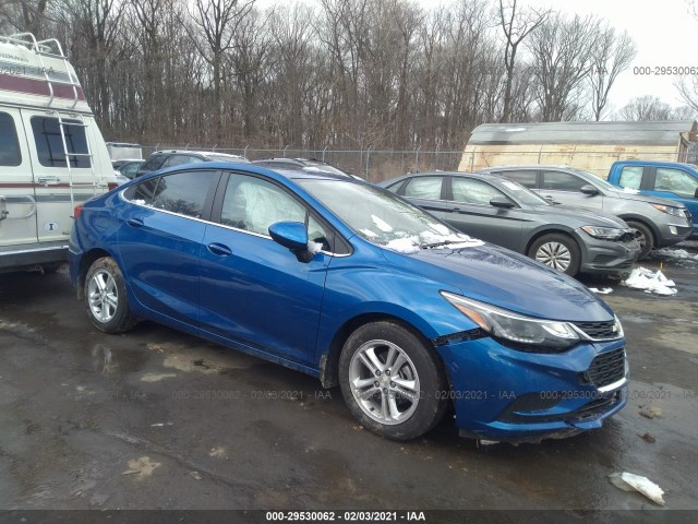 CHEVROLET CRUZE 2018 1g1be5sm8j7146056