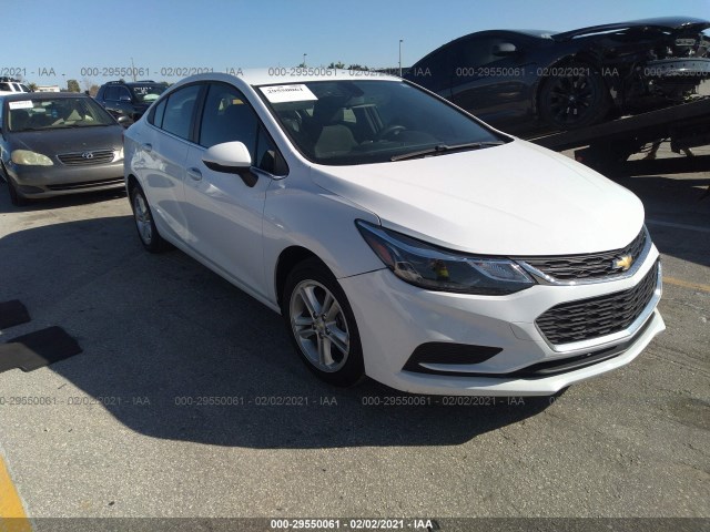 CHEVROLET CRUZE 2018 1g1be5sm8j7165299