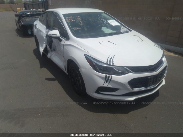 CHEVROLET CRUZE 2018 1g1be5sm8j7232340