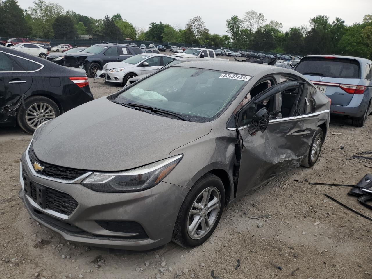 CHEVROLET CRUZE 2018 1g1be5sm9j7101045