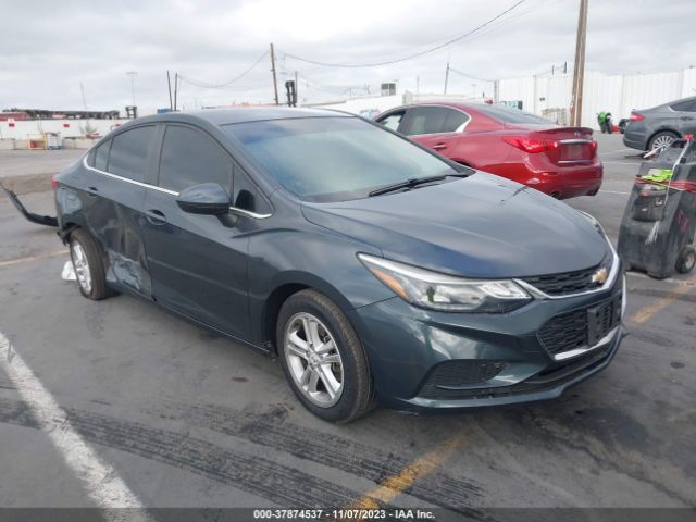 CHEVROLET CRUZE 2018 1g1be5sm9j7119996