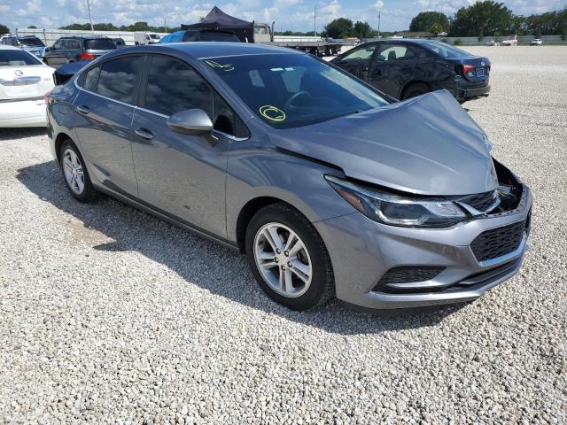 CHEVROLET CRUZE LT 2018 1g1be5sm9j7132716