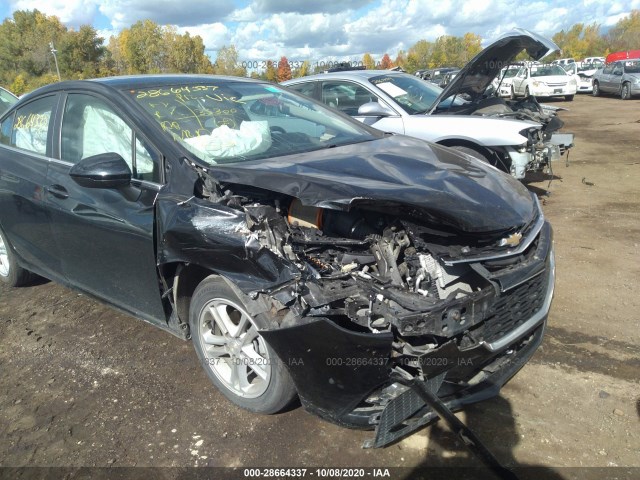 CHEVROLET CRUZE 2018 1g1be5sm9j7134319