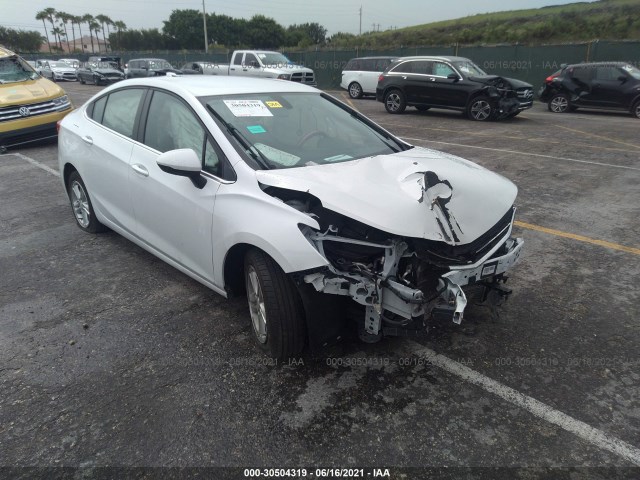 CHEVROLET CRUZE 2018 1g1be5sm9j7165392