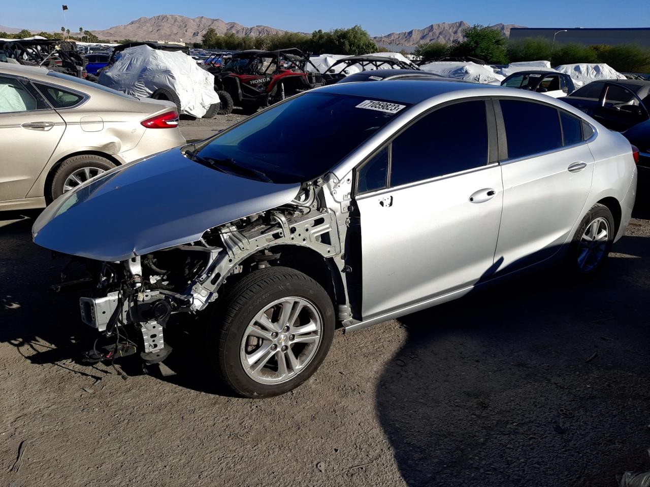 CHEVROLET CRUZE 2018 1g1be5sm9j7230516