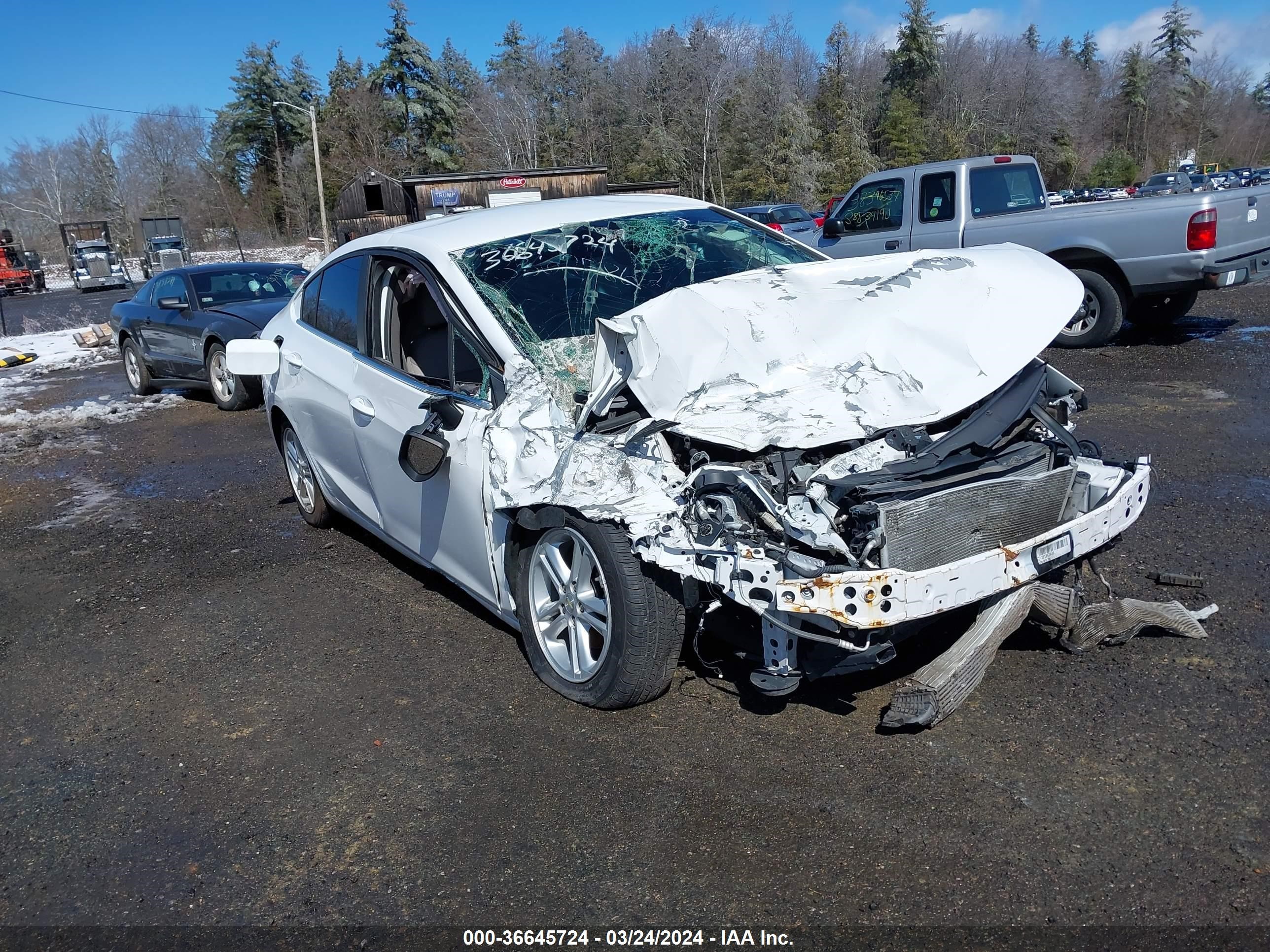 CHEVROLET CRUZE 2016 1g1be5smxg7248015