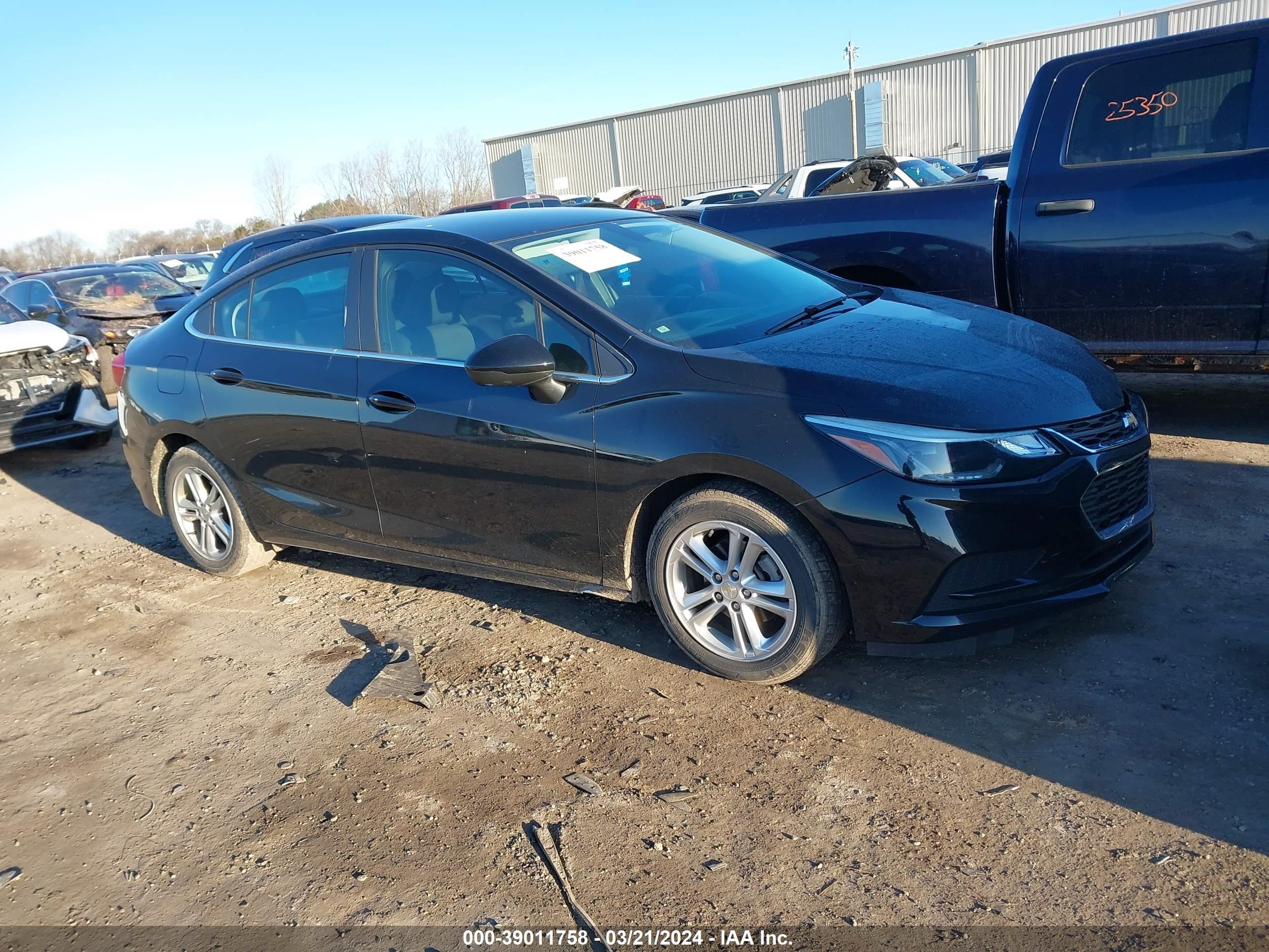 CHEVROLET CRUZE 2017 1g1be5smxh7119077