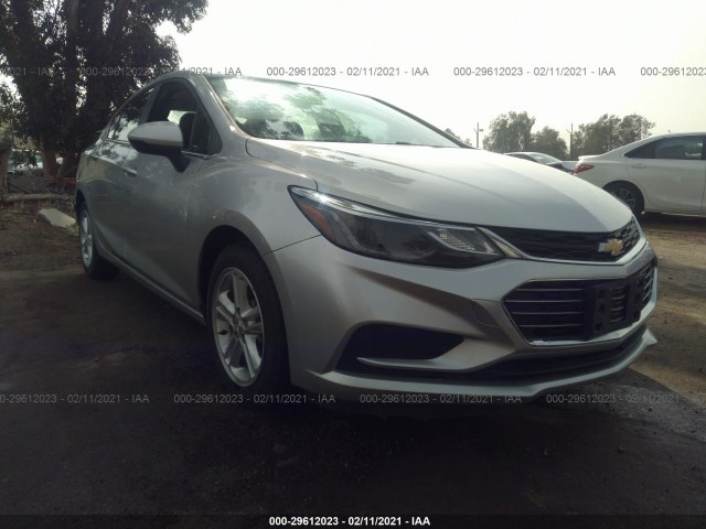 CHEVROLET CRUZE 2018 1g1be5smxj7157673