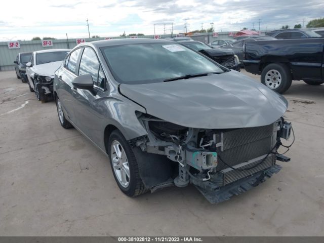 CHEVROLET CRUZE 2018 1g1be5smxj7216494