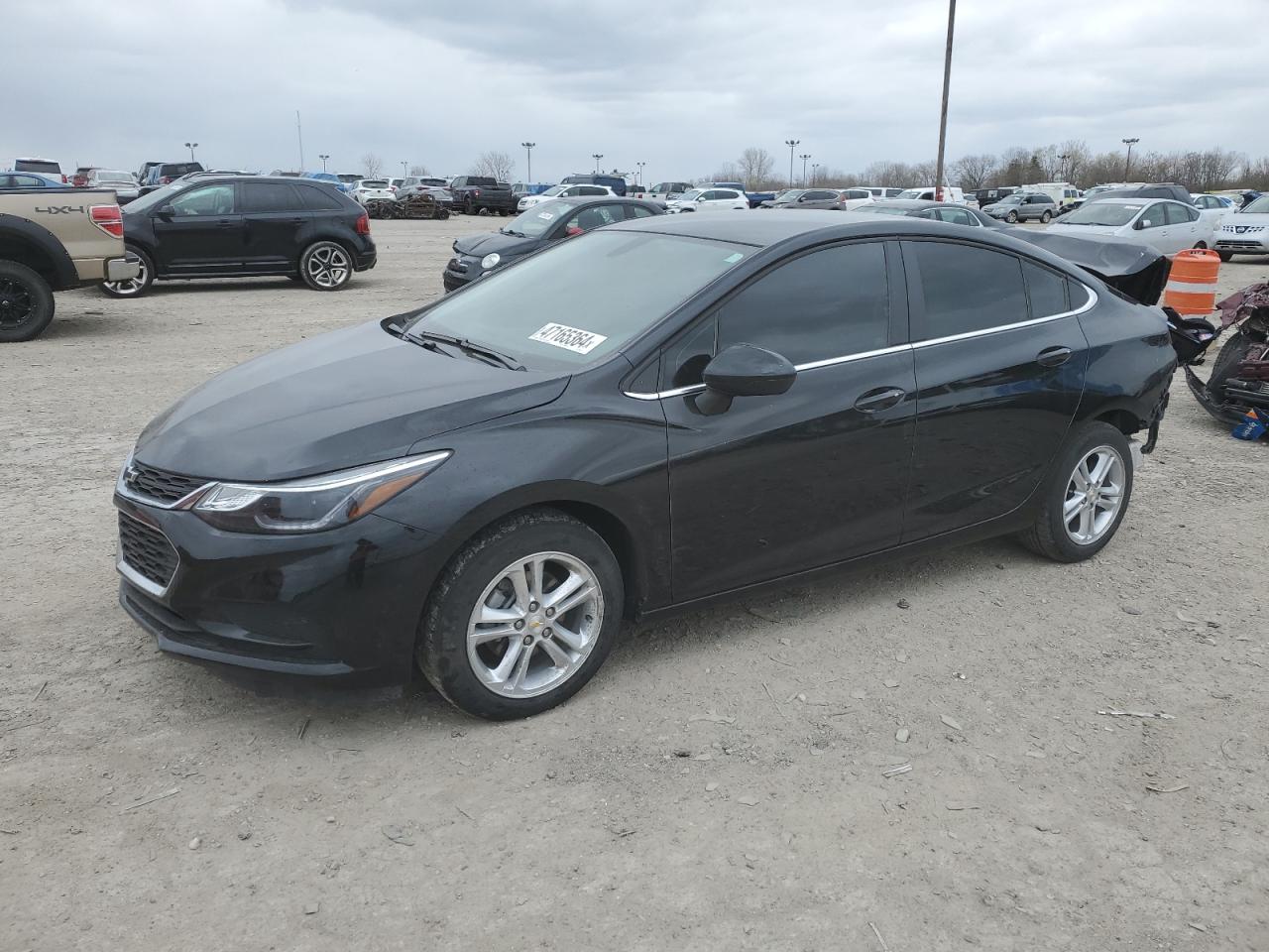 CHEVROLET CRUZE 2018 1g1be5smxj7233652